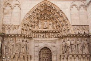 puerta conoreia catedral de burgos
