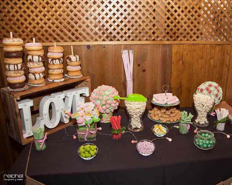 15 Ideas para hacer un candy bar sencillo el día de tu boda
